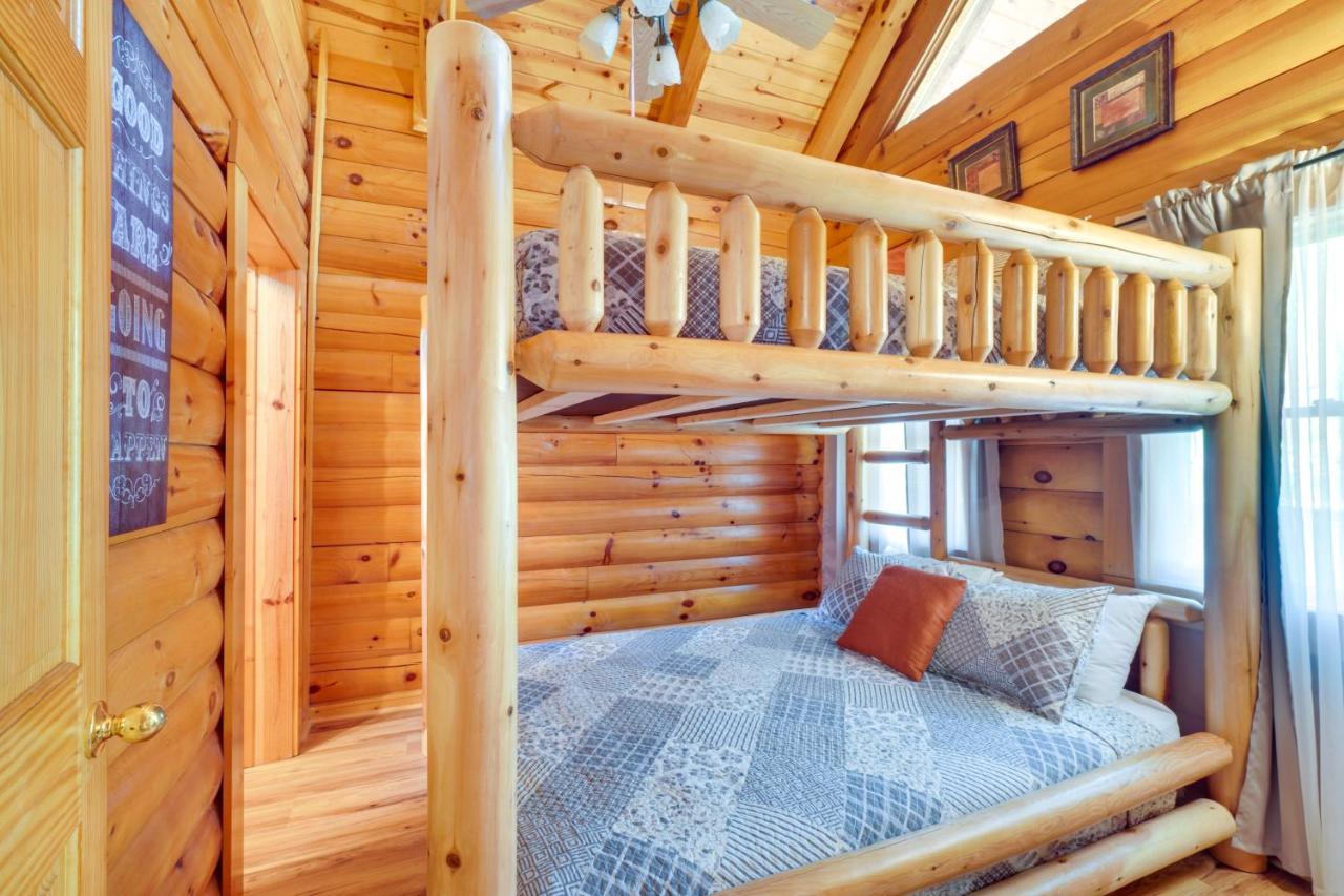 Lovely Gatlinburg Cabin With Private Hot Tub! エクステリア 写真